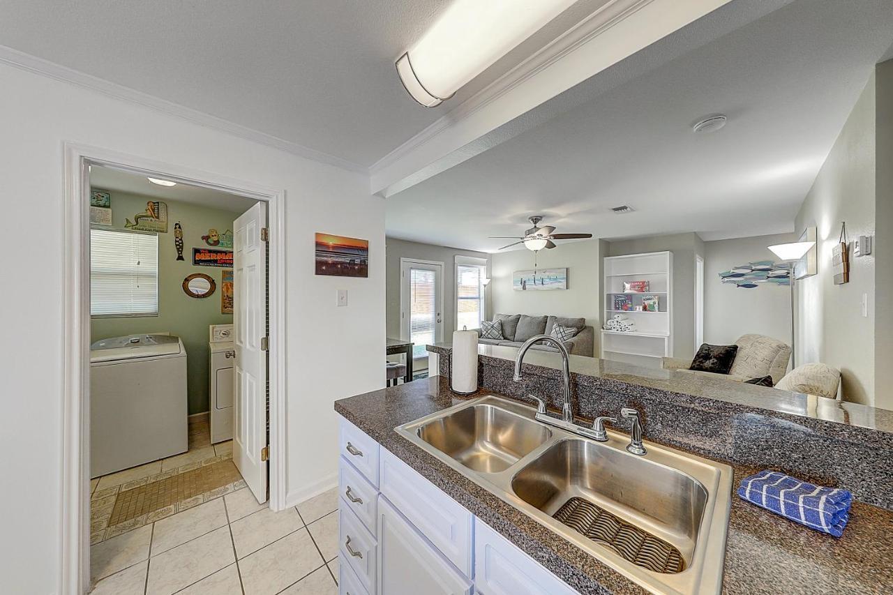 Wharf Cottage Рокпорт Экстерьер фото